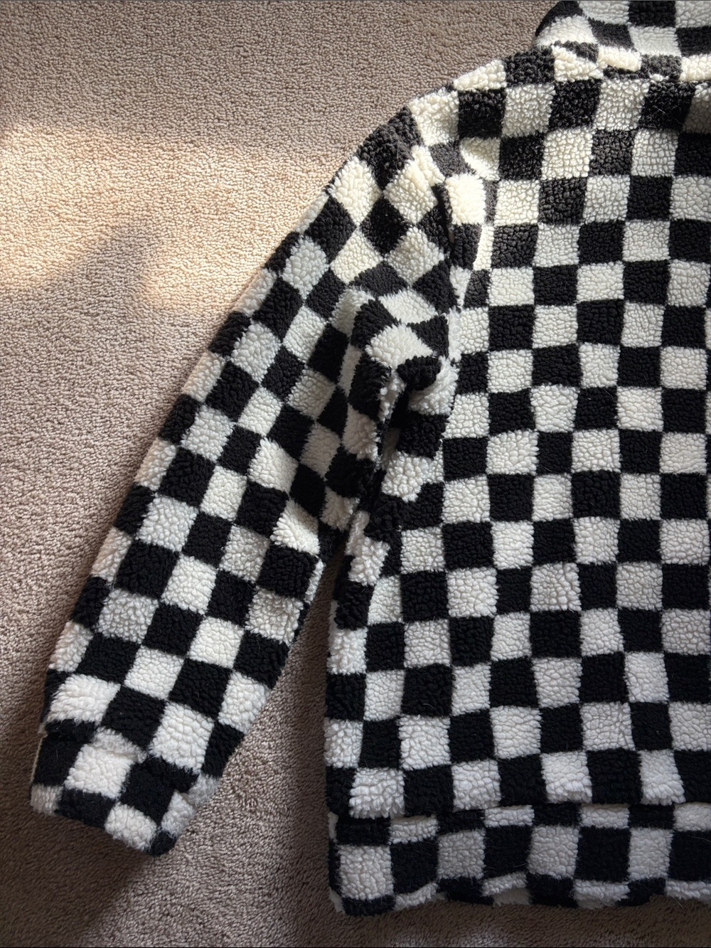 Vans | Checkerboard Sherpa Jacket in Black & White with Mint Trim - Picture 8 of 11